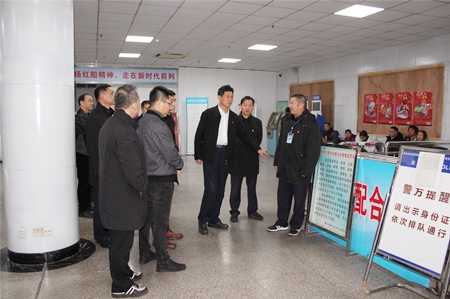 交通局春運檢查2(滕艷君)_副本.jpg 交通局春運檢查2(滕艷君)_副本.jpg