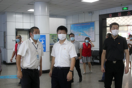 祝亞偉檢查北站1(滕艷君)_副本.jpg 祝亞偉檢查北站1(滕艷君)_副本.jpg