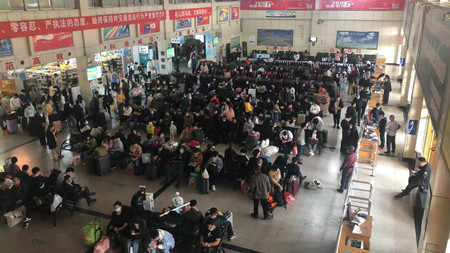 五一車站2_副本.jpg 五一車站2_副本.jpg